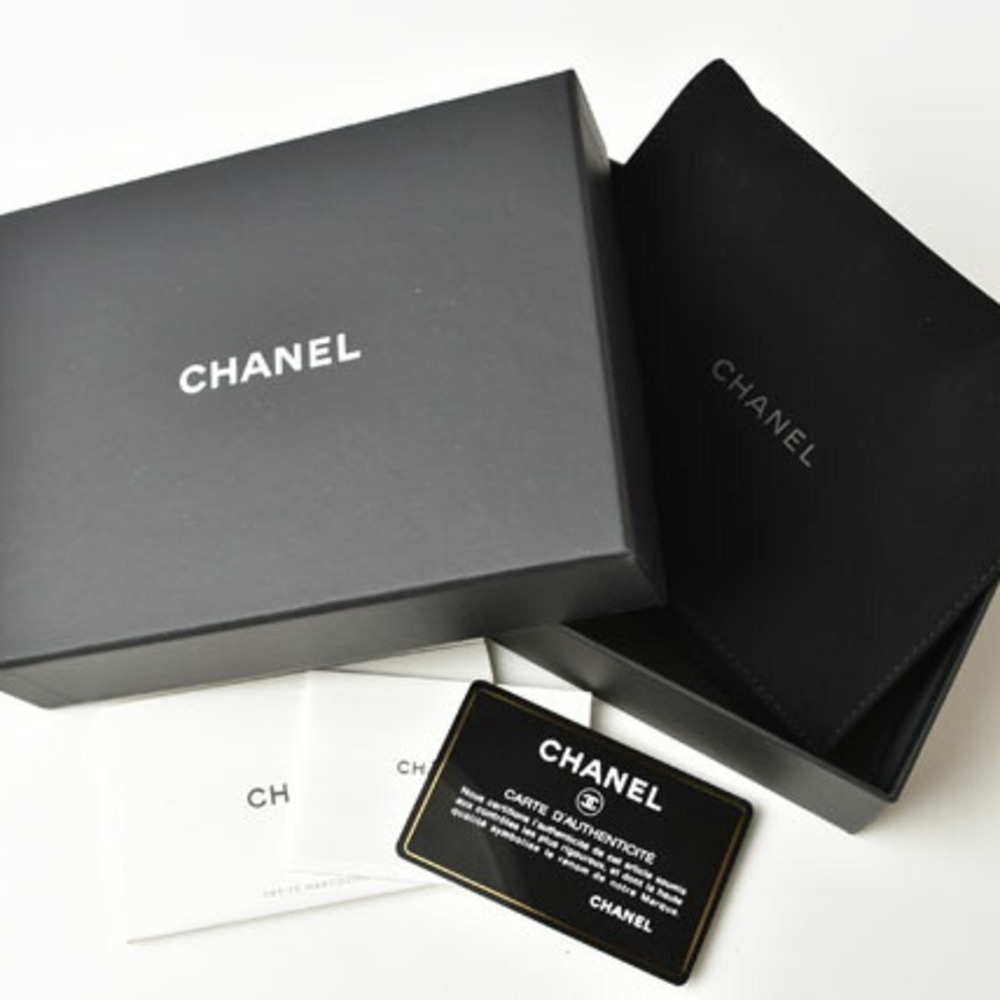 CHANEL Authentic White Caviar Leather Wallet - Picture 11 of 11